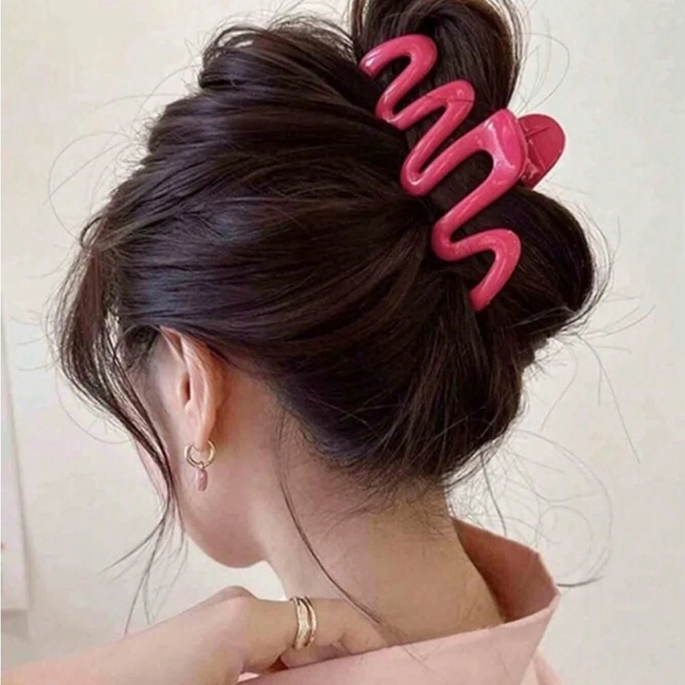 Set of 4 wavy hair clips - Picture 4 of 7